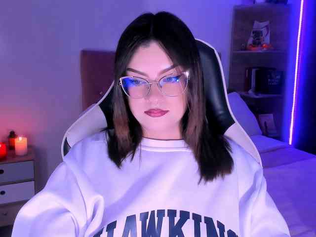 OphelianaRose webcam