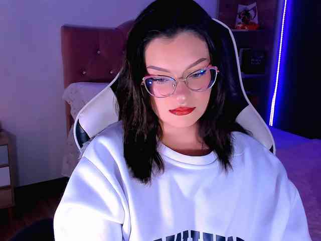 OphelianaRose webcam