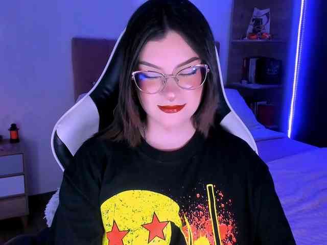 OphelianaRose webcam