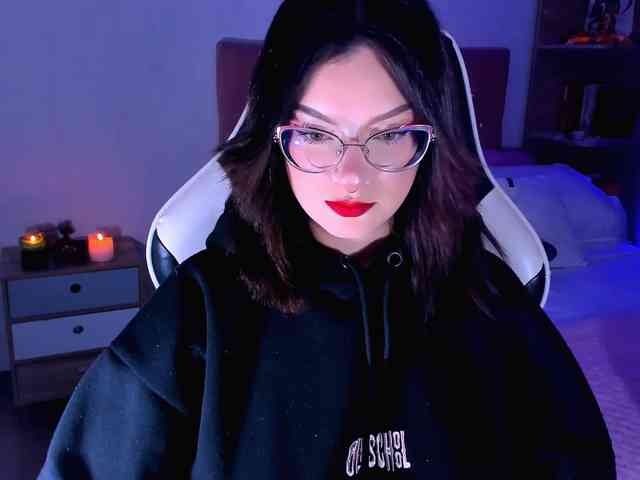 OphelianaRose webcam