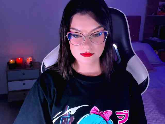 OphelianaRose webcam
