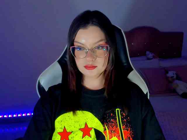 OphelianaRose webcam