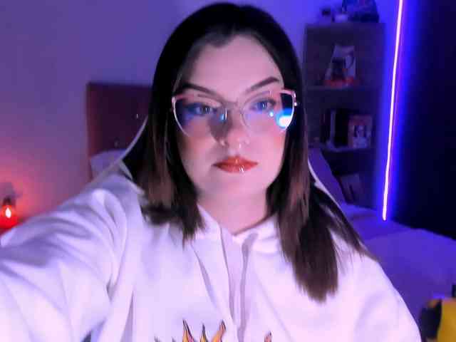 OphelianaRose webcam