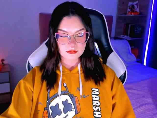 OphelianaRose webcam