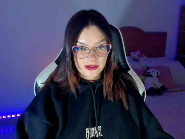 OphelianaRose webcam