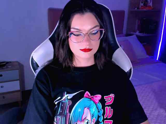 OphelianaRose webcam