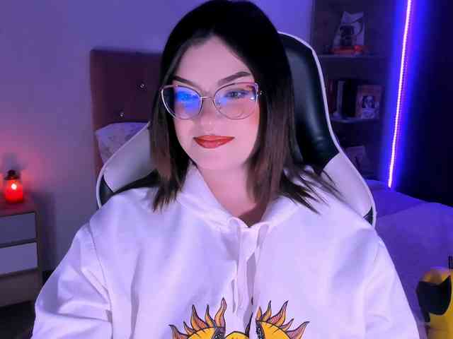 OphelianaRose webcam