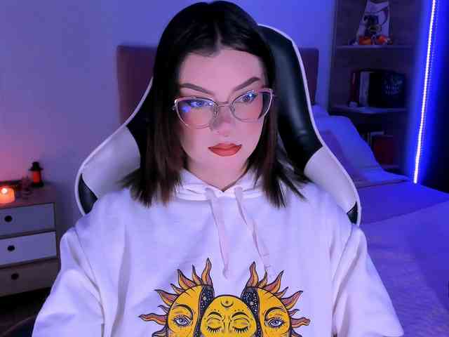 OphelianaRose webcam