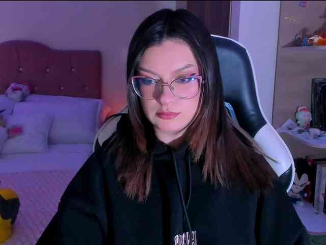 OphelianaRose webcam