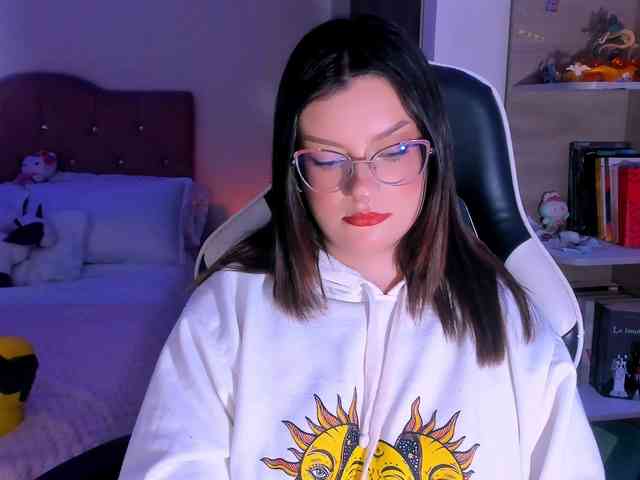 OphelianaRose webcam