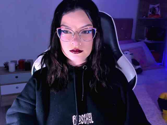 OphelianaRose webcam