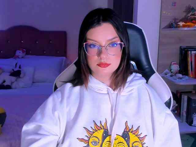 OphelianaRose webcam