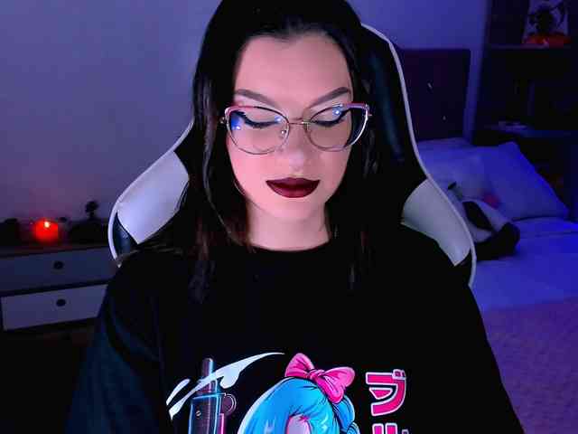 OphelianaRose webcam