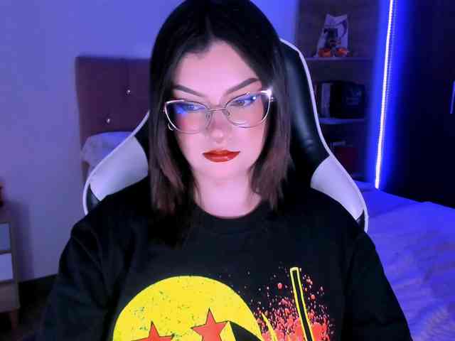 OphelianaRose webcam