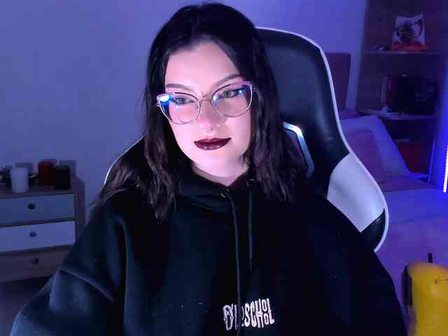 OphelianaRose webcam