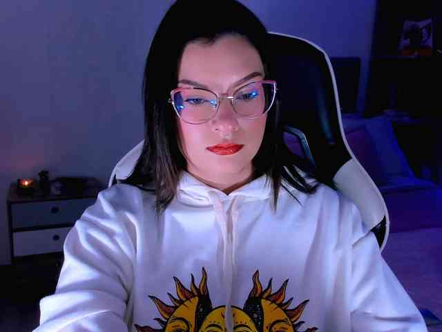 OphelianaRose webcam