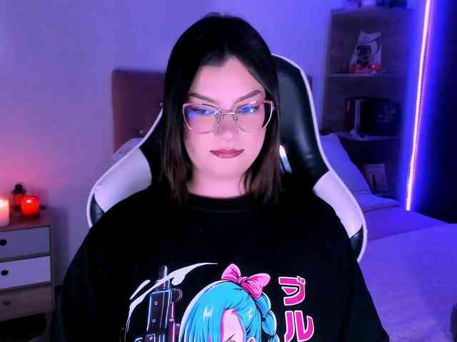 OphelianaRose webcam