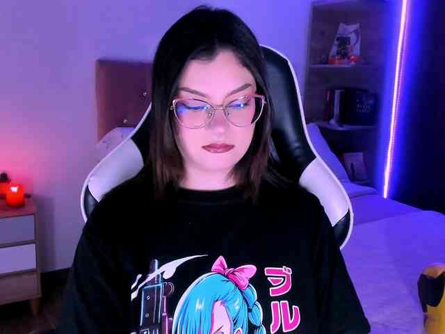 OphelianaRose webcam