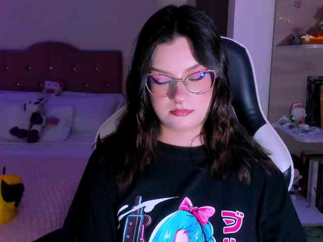 OphelianaRose webcam