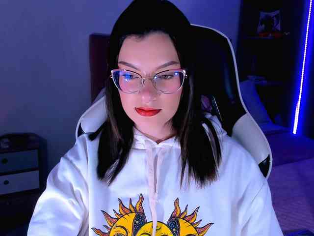 OphelianaRose webcam