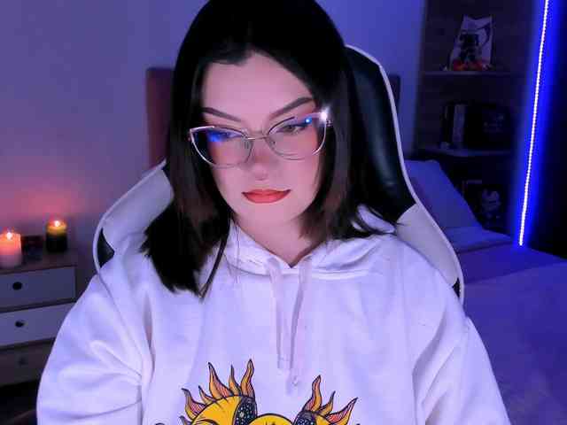 OphelianaRose webcam