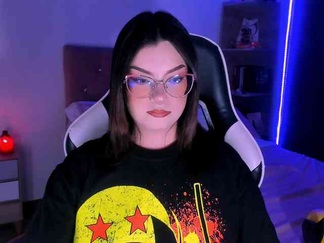 OphelianaRose webcam