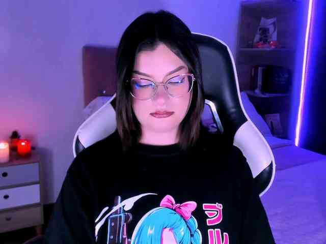 OphelianaRose webcam