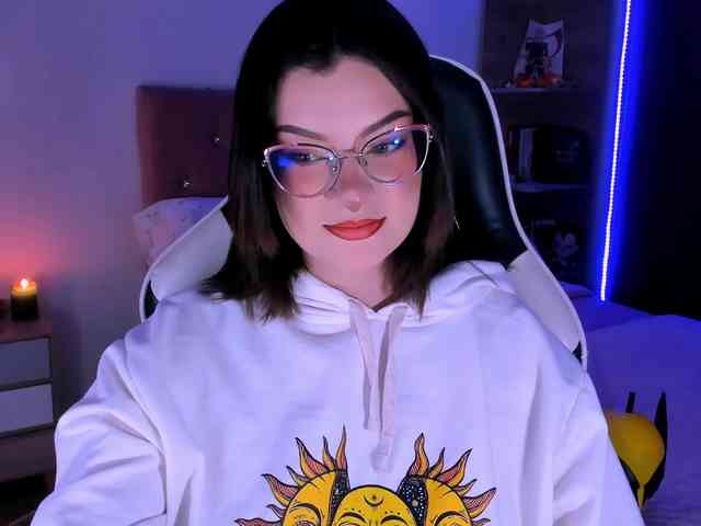 OphelianaRose webcam