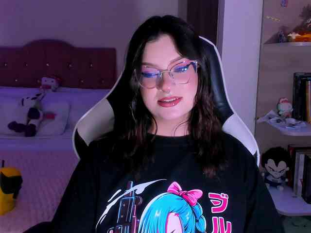 OphelianaRose webcam