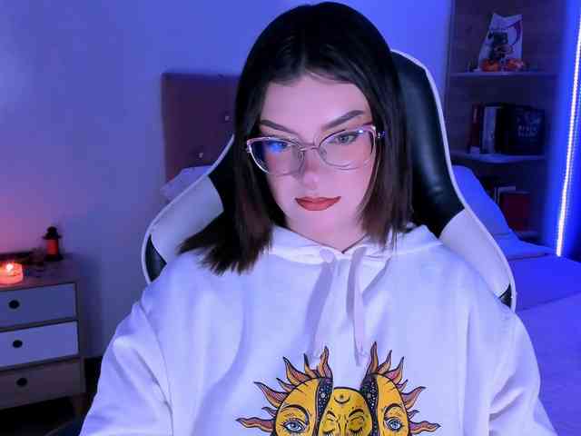 OphelianaRose webcam