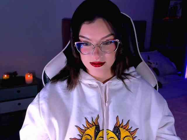 OphelianaRose webcam