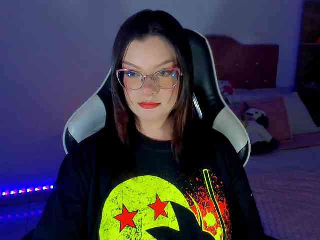 OphelianaRose webcam