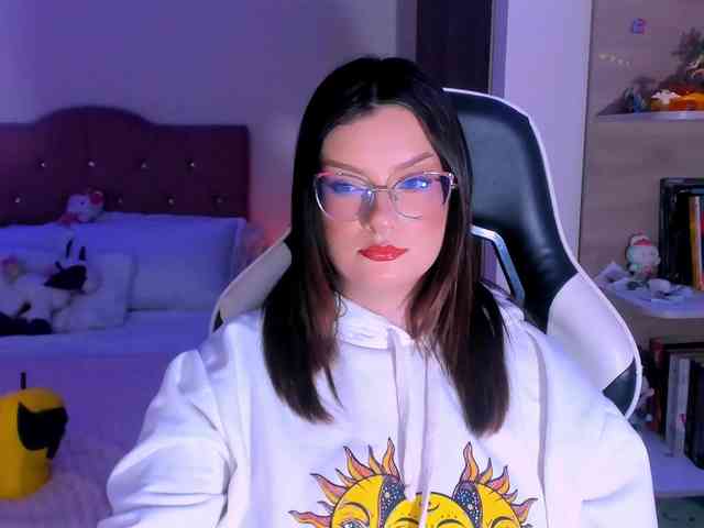 OphelianaRose webcam