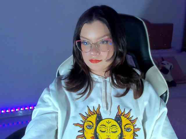 OphelianaRose webcam