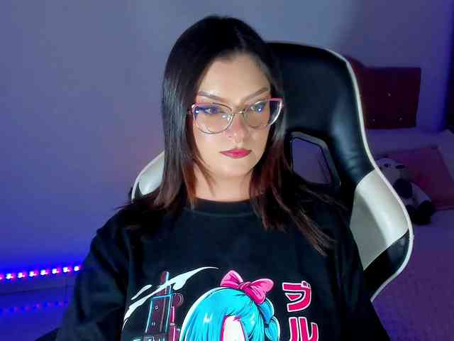 OphelianaRose webcam