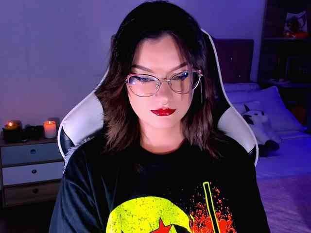 OphelianaRose webcam