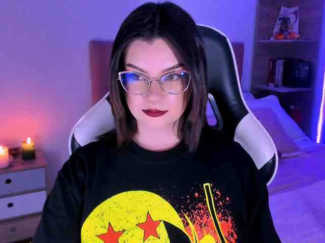 OphelianaRose webcam