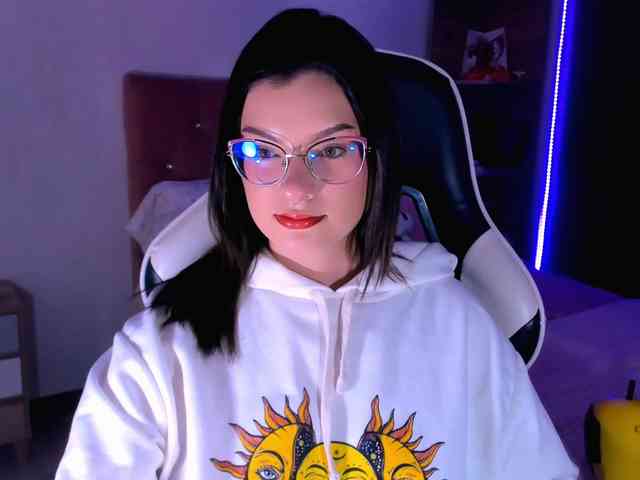 OphelianaRose webcam