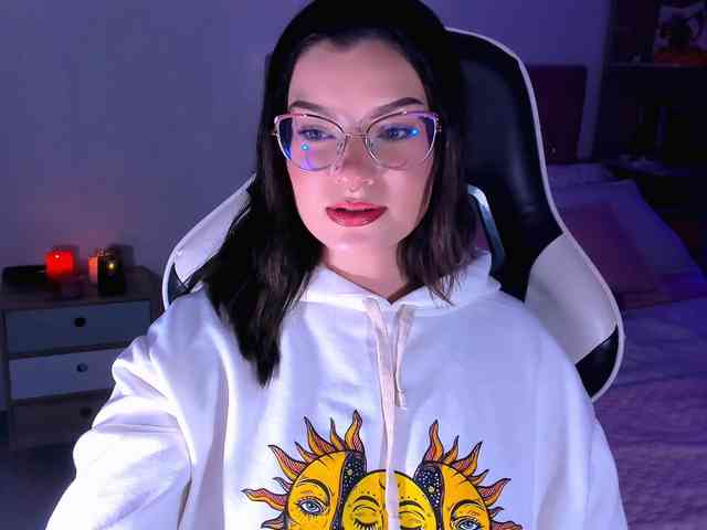 OphelianaRose webcam