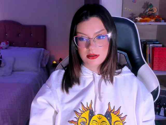 OphelianaRose webcam