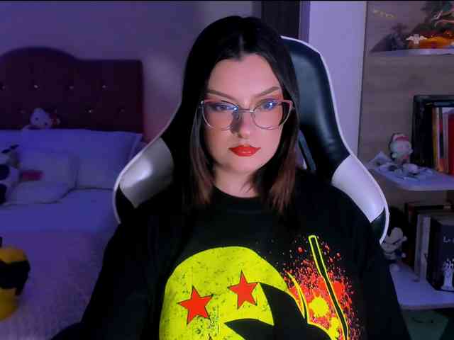 OphelianaRose webcam