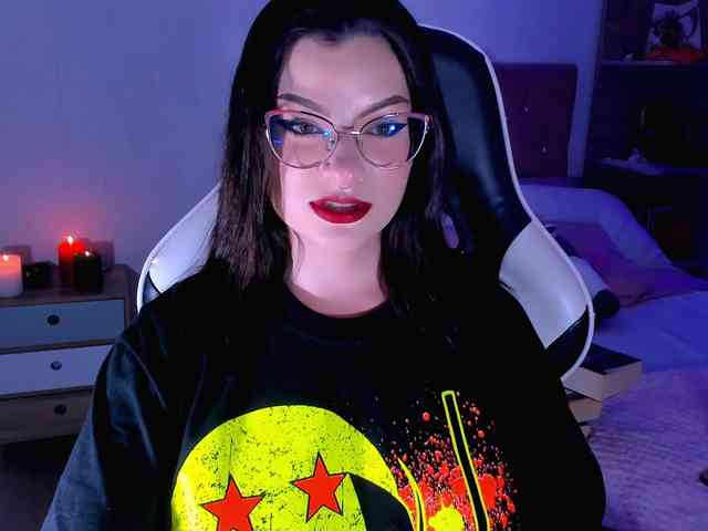 OphelianaRose webcam