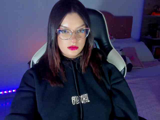 OphelianaRose webcam