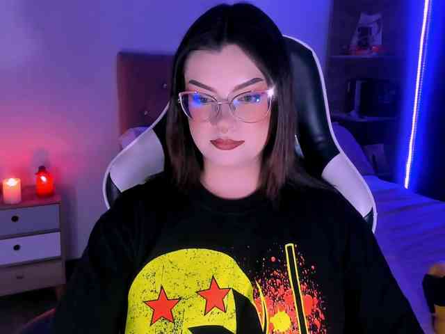 OphelianaRose webcam