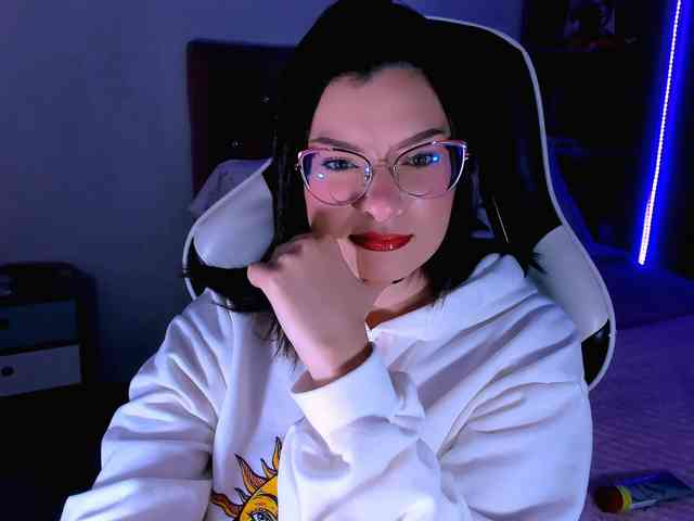 OphelianaRose webcam