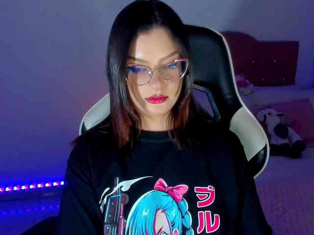 OphelianaRose Live Webcam on BongaCams