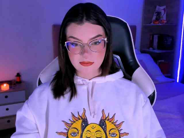 OphelianaRose webcam