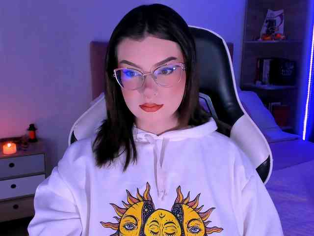 OphelianaRose webcam