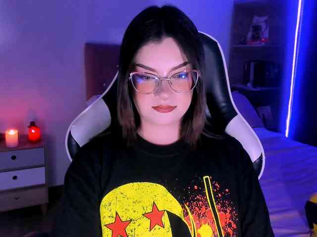 OphelianaRose webcam