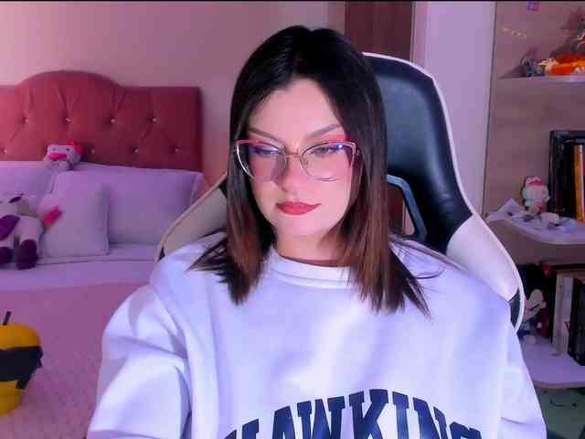 OphelianaRose webcam